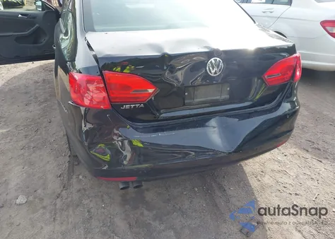 2014 Volkswagen Jetta 2.0L S z USA, uszkodzony, nr VIN 3VW2K7AJ9EM357634